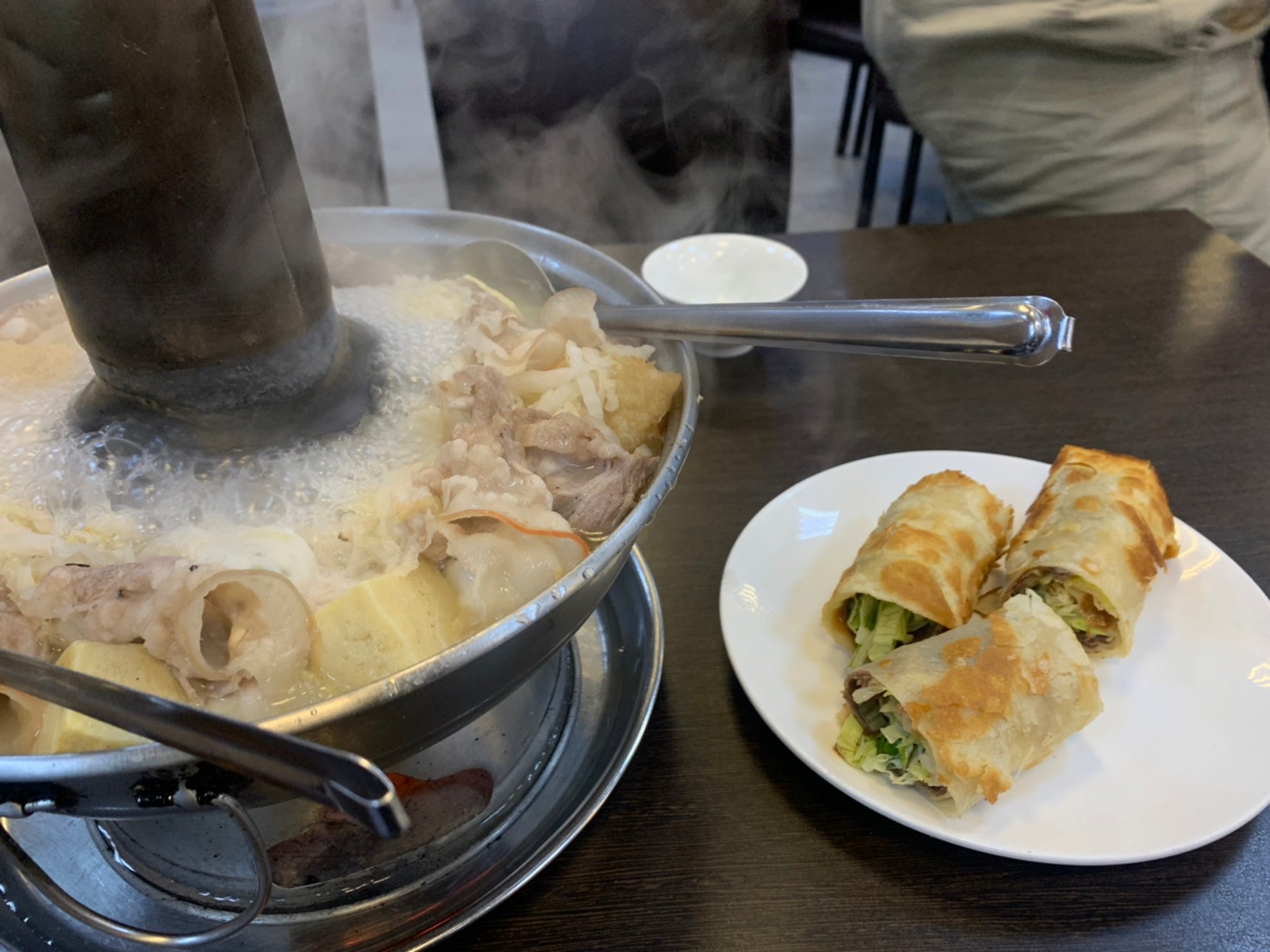劉家酸菜白肉鍋