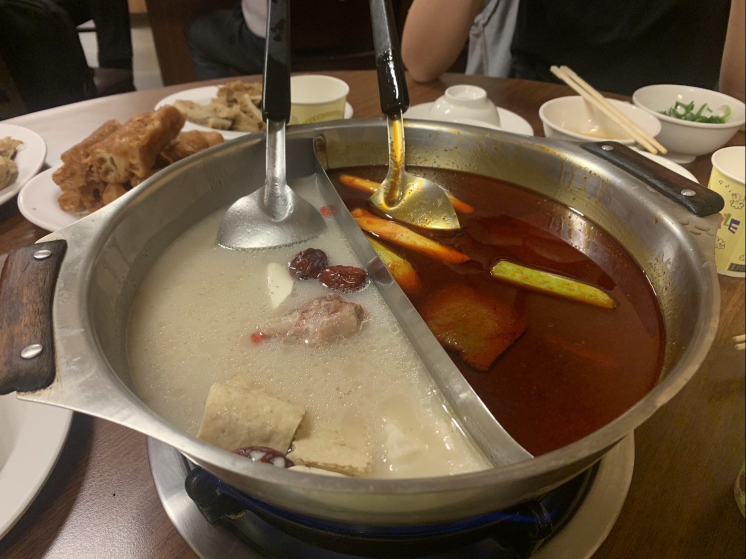 梁記麻辣鍋